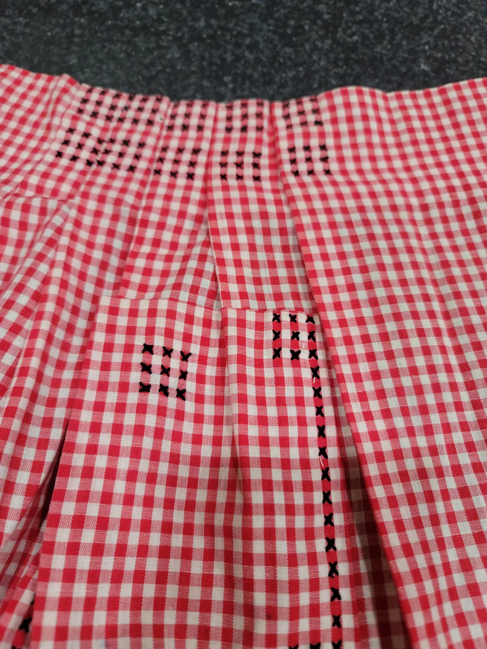 Vintage red and white gingham half apron black cross-stitch chicken-scratch